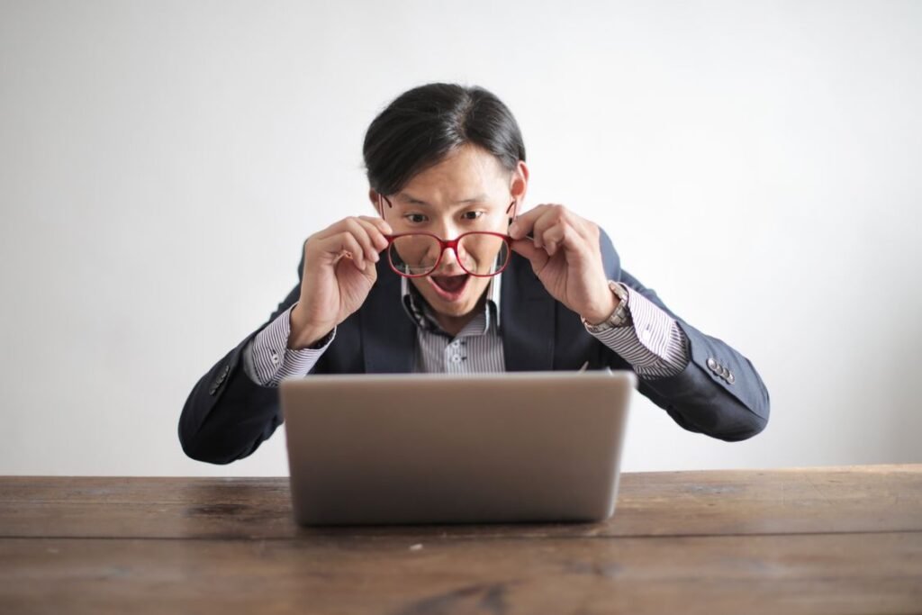 Man showing high cortisol vs low cortisol symptoms, fatigue and stress
