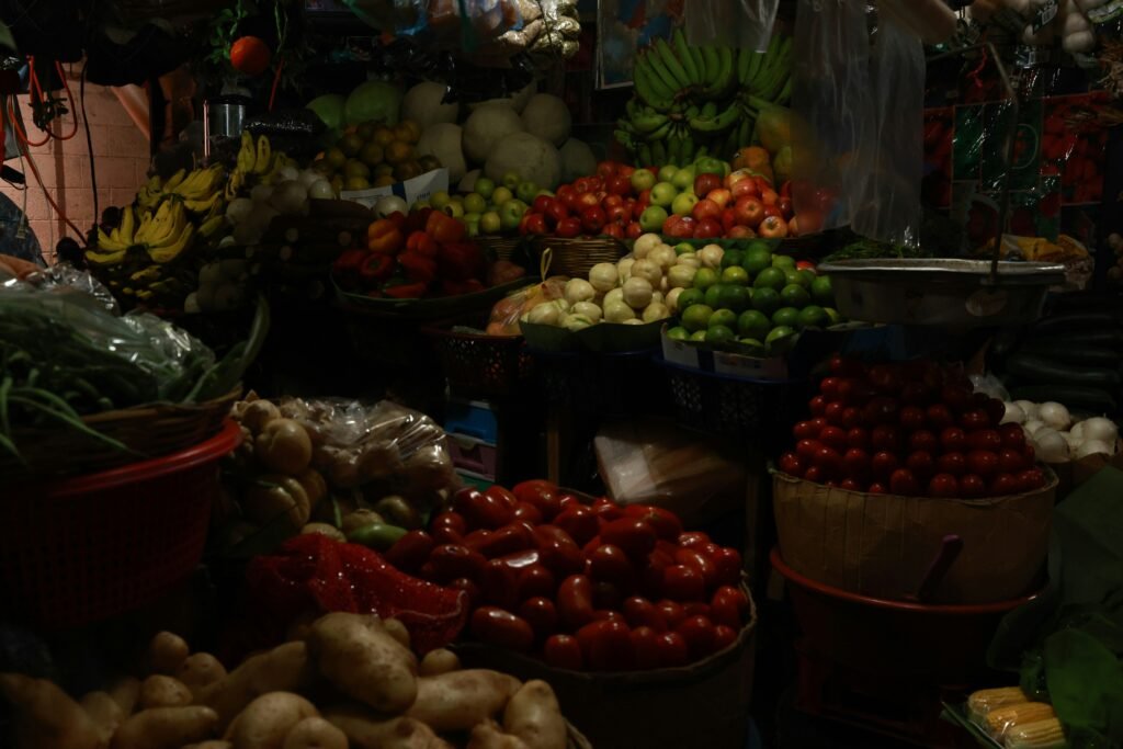 foods for prostate health: tomatoes and broccoli