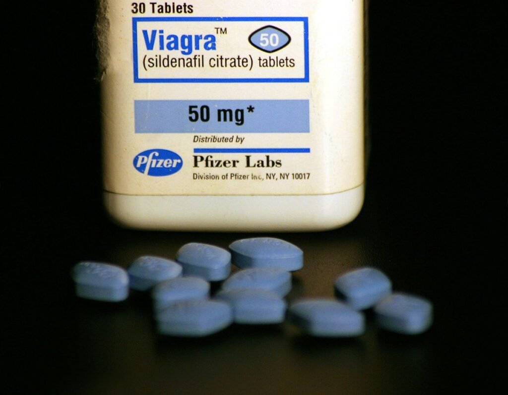 close-up showing how to read a supplement label on a bottle