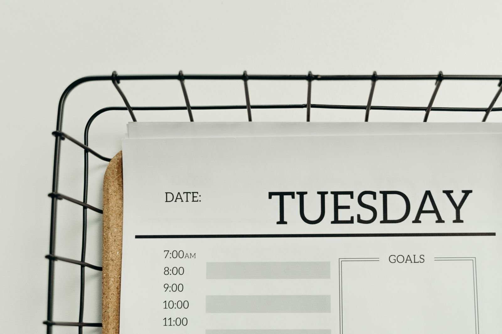 Daily planner page showing a weekday schedule