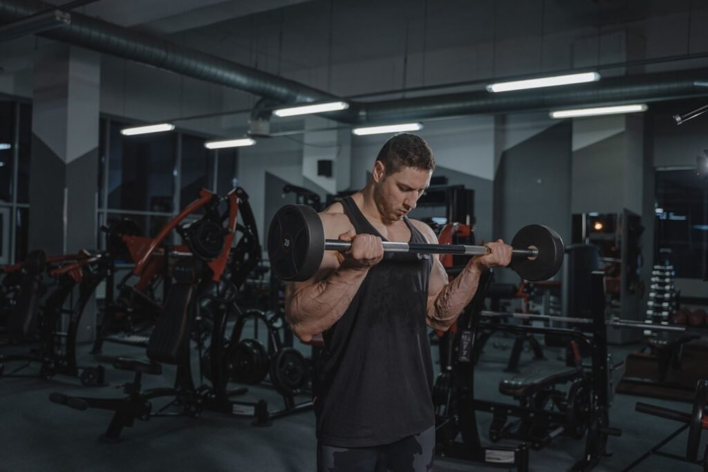 Man pushing through a heavy barbell lift